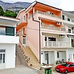 Emilija Appartement *