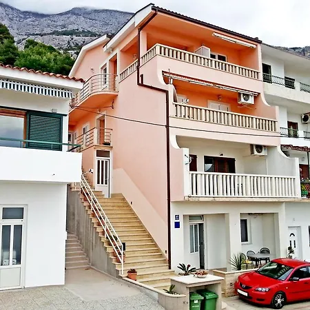 Emilija Апартаменты *