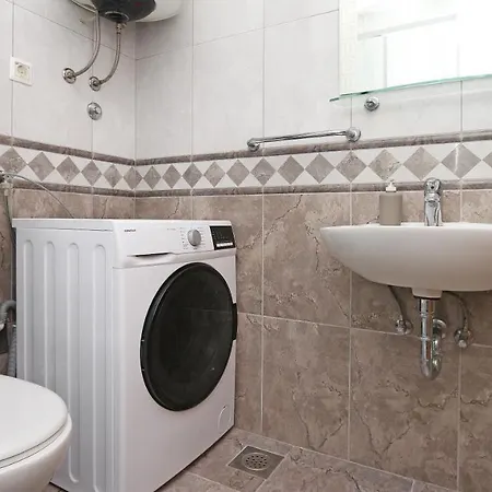 Emilija * Макарска