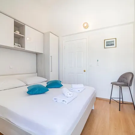 Emilija Apartment Makarska