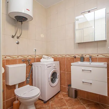 Emilija Apartment