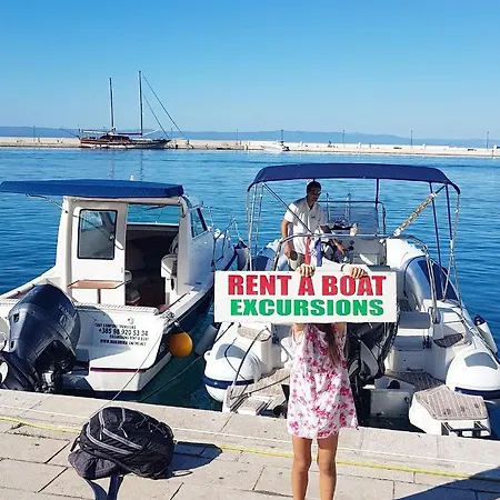 Emilija * Μακάρσκα