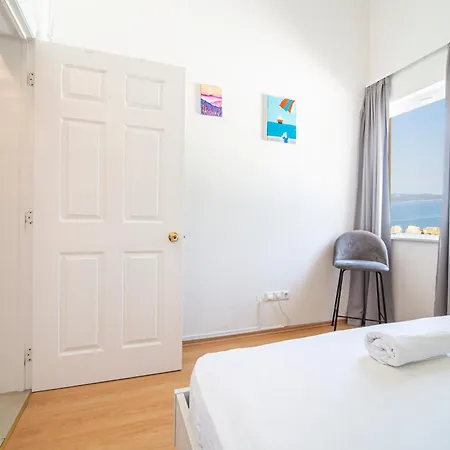 Emilija * Μακάρσκα